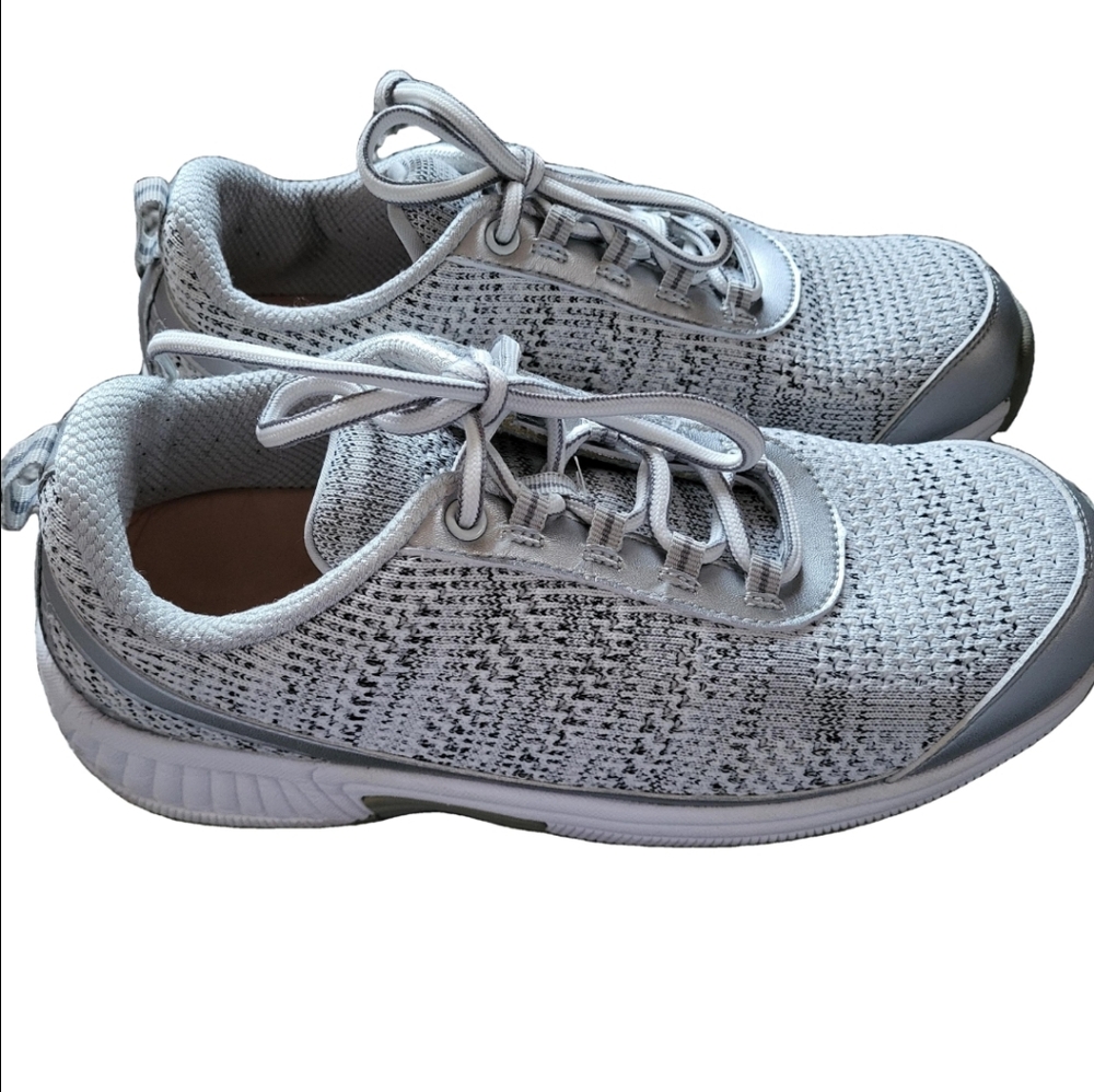 Women's Athletic Biofit Gray Color Size 9.5 Wide